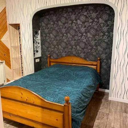 La Vanne Confortable Et Equipe * לה ברסה